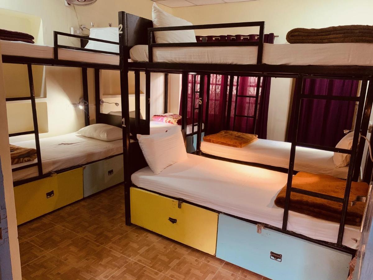 Vagabond Stay Hostel Varanasi Eksteriør bilde