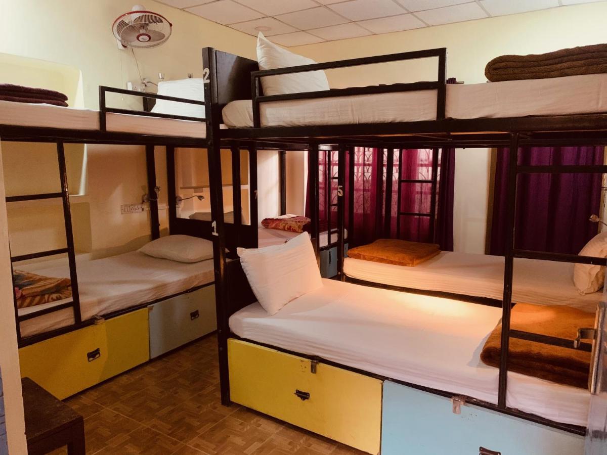 Vagabond Stay Hostel Varanasi Eksteriør bilde