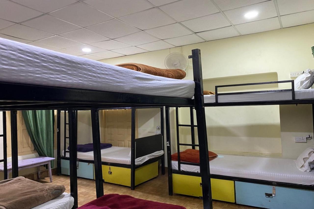 Vagabond Stay Hostel Varanasi Eksteriør bilde