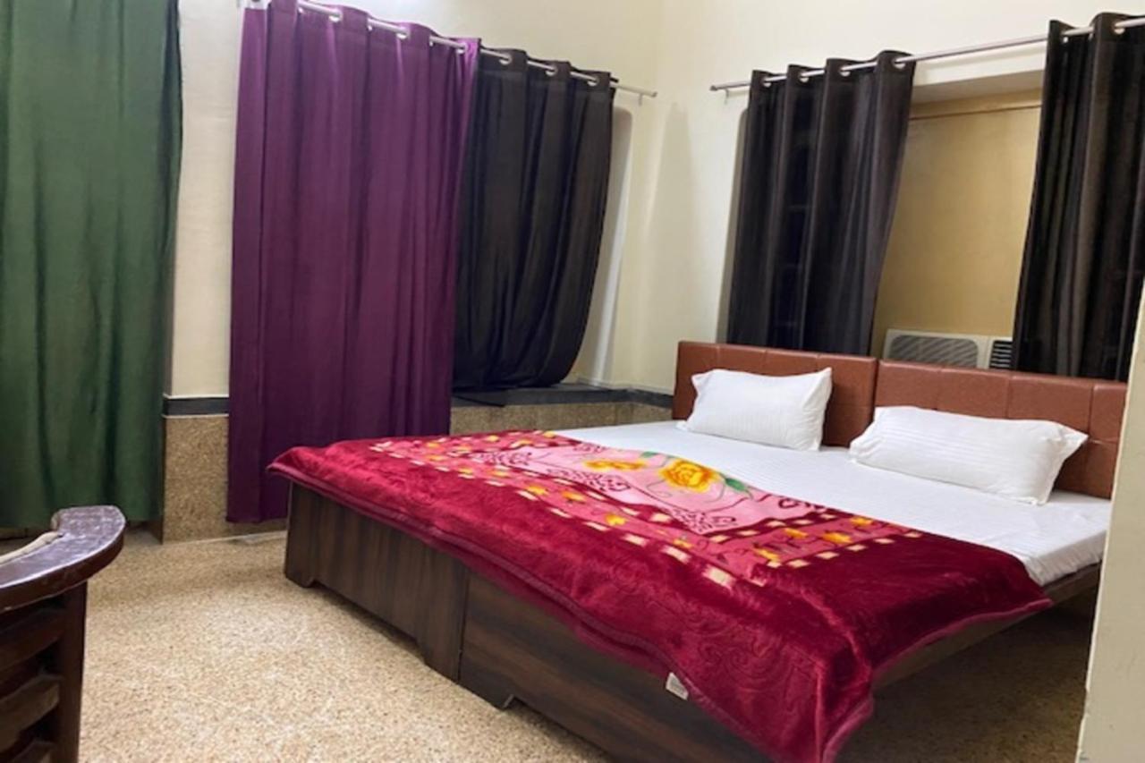 Vagabond Stay Hostel Varanasi Eksteriør bilde