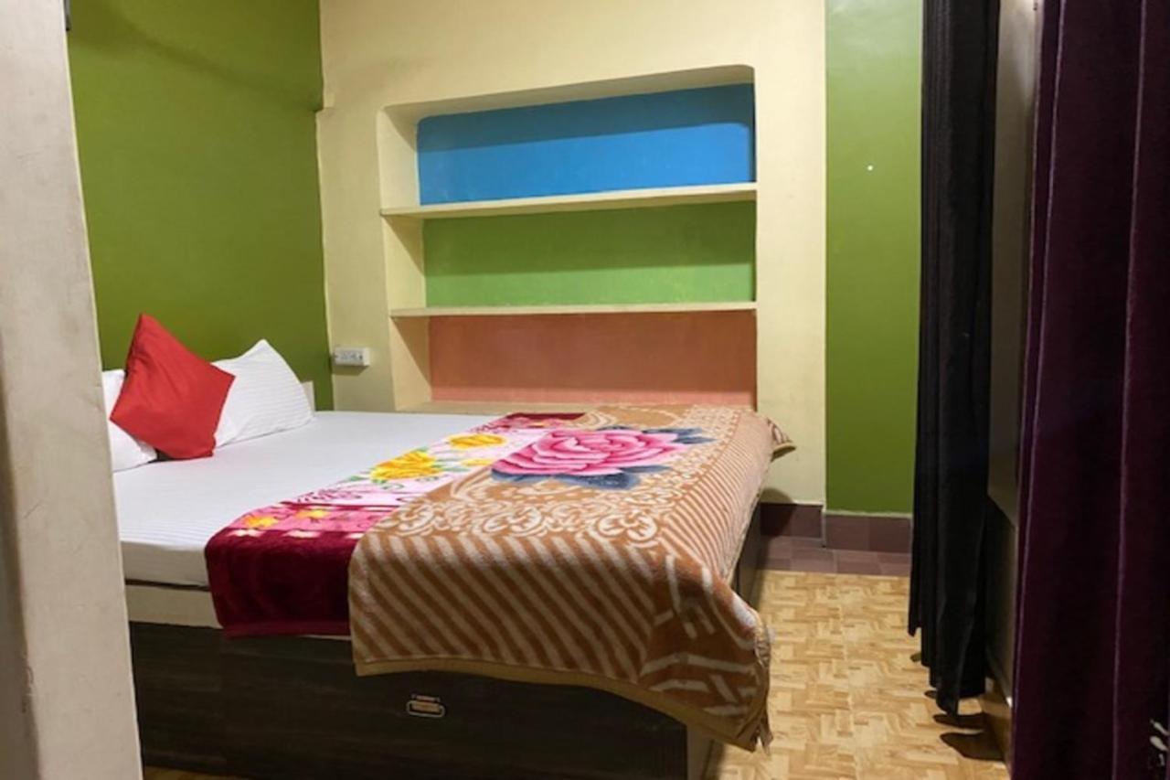 Vagabond Stay Hostel Varanasi Eksteriør bilde