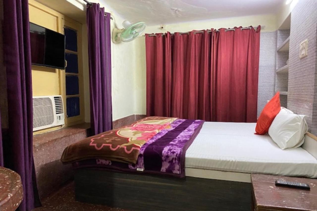 Vagabond Stay Hostel Varanasi Eksteriør bilde
